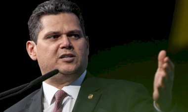 Alcolumbre se irrita com vazamento de encontro com Messias