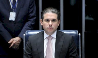 PF abre inquérito para apurar contrabando e descobre presença de Motta e Ciro Nogueira no voo