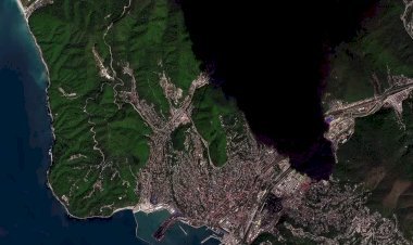 Ucrânia volta a atacar refinaria de petróleo e infraestrutura portuária em cidade russa