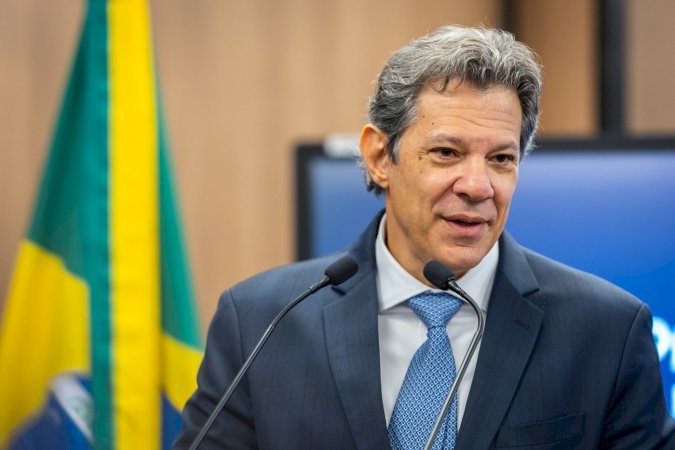Haddad compara reserva de 50?s vagas universitárias para escolas públicas à reforma agrária